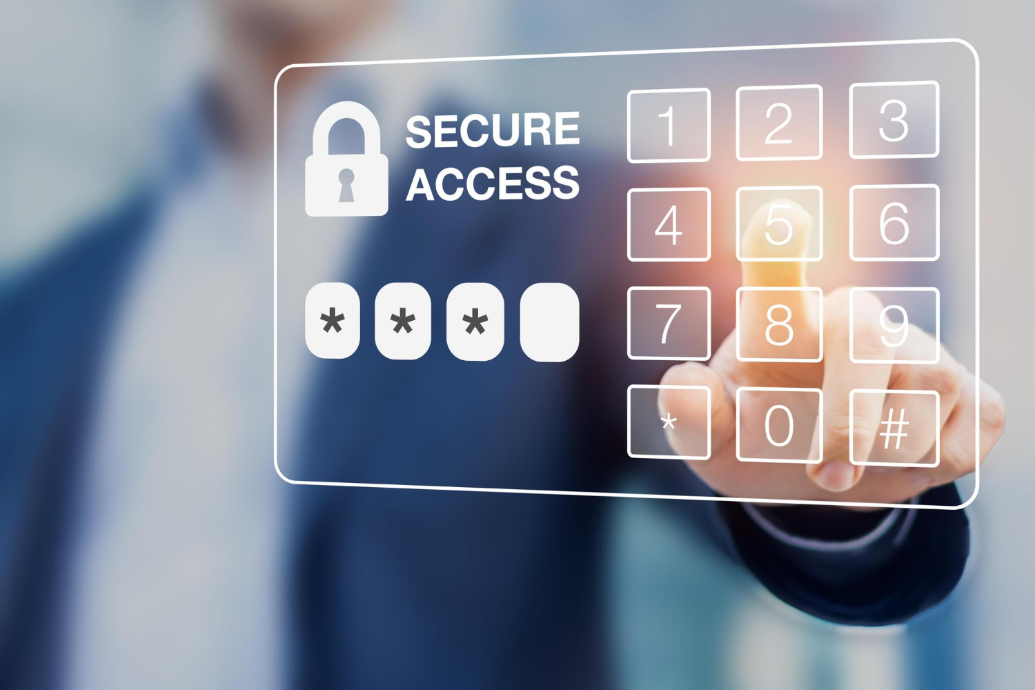 l'uomo inserisce il codice